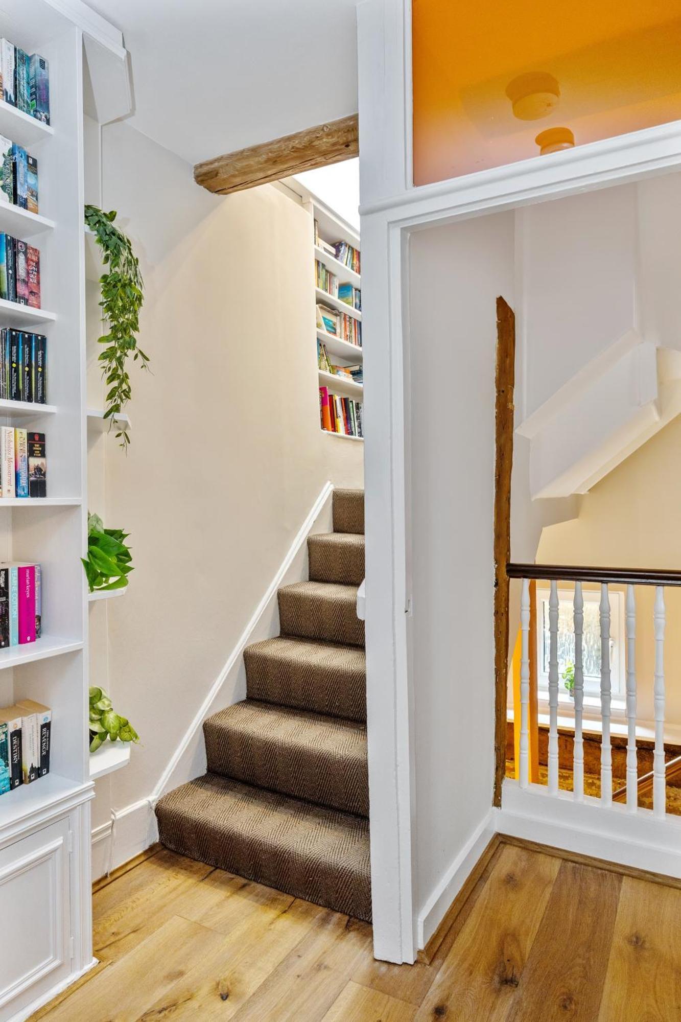 The Coach House - An Exeptional 3 Story House In The Heart Of The Lanes With Secure Private Parking *